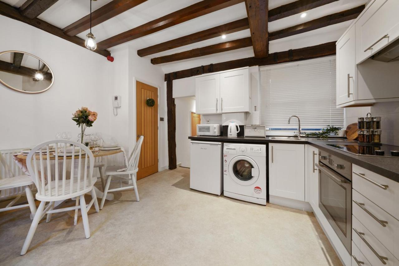 The Stunning Luxury Duplex Of Canterbury Exterior photo