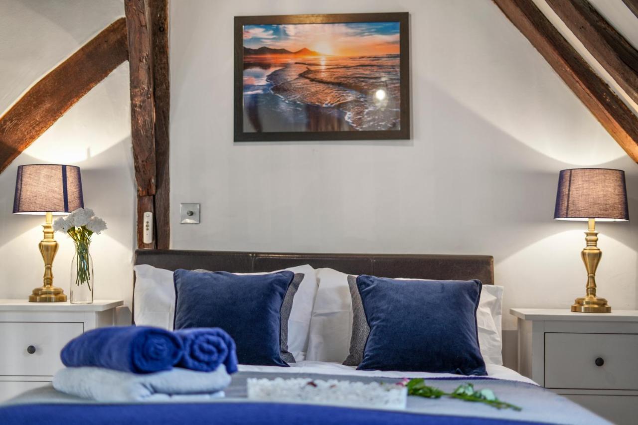 The Stunning Luxury Duplex Of Canterbury Exterior photo