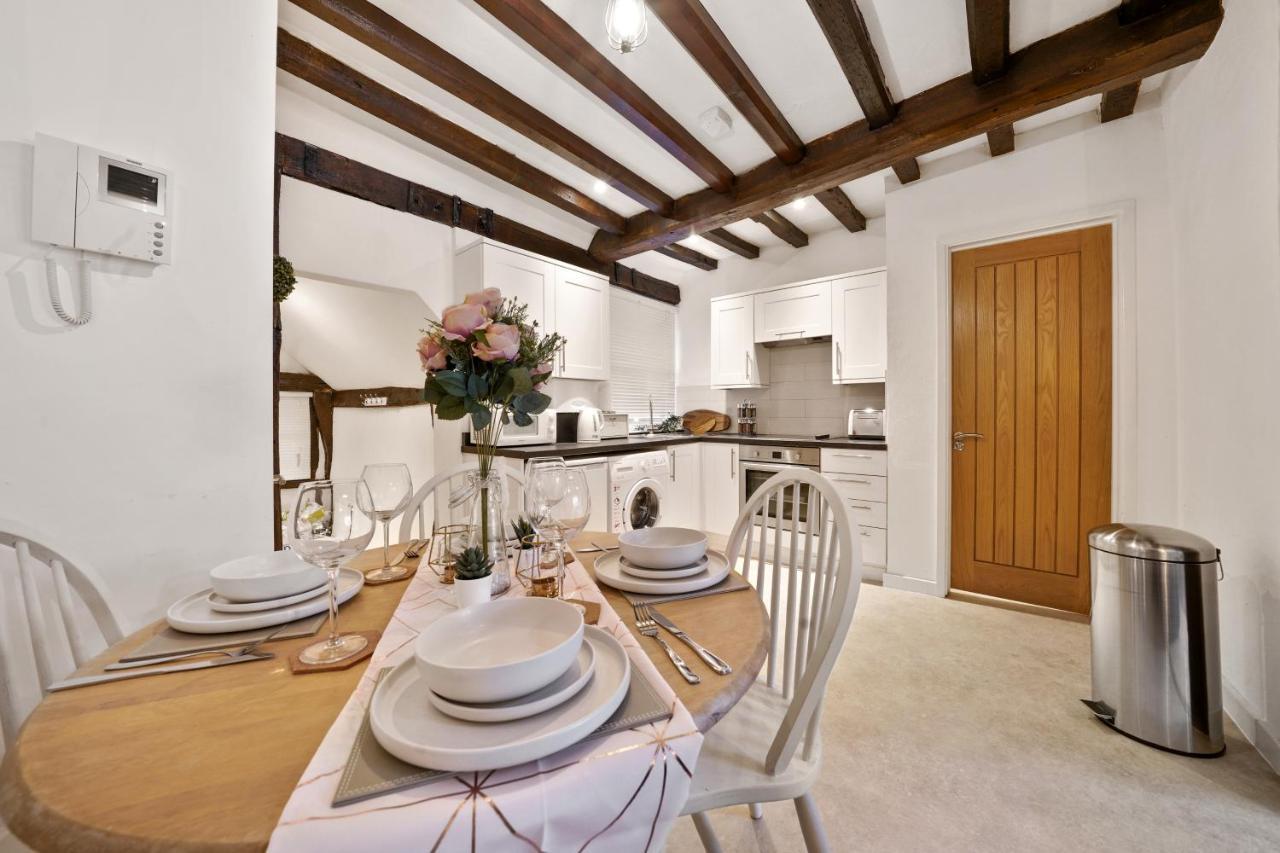 The Stunning Luxury Duplex Of Canterbury Exterior photo
